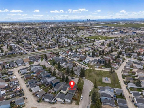 18 Martinview Crescent Ne, Calgary, AB - Outdoor With View