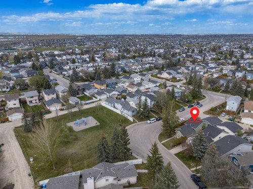 18 Martinview Crescent Ne, Calgary, AB - Outdoor With View