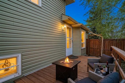 18 Martinview Crescent Ne, Calgary, AB - Outdoor With Exterior