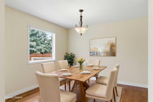 34 Vandoos Gardens Nw, Calgary, AB - Indoor Photo Showing Dining Room
