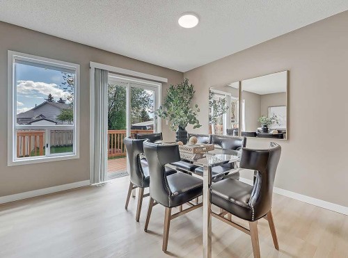 292 Coventry Close Ne, Calgary, AB - Indoor Photo Showing Dining Room