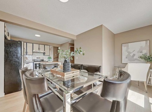 292 Coventry Close Ne, Calgary, AB - Indoor Photo Showing Dining Room