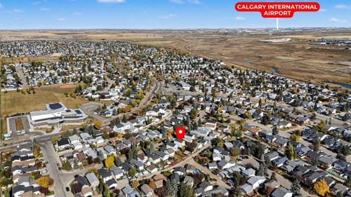 292 Coventry Close Ne, Calgary, AB - Outdoor With View
