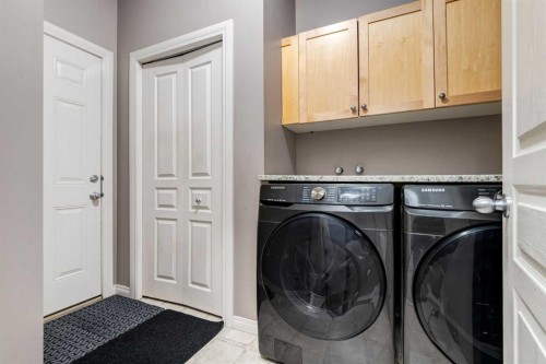 34 Morningside Landing Sw, Airdrie, AB - Indoor Photo Showing Laundry Room