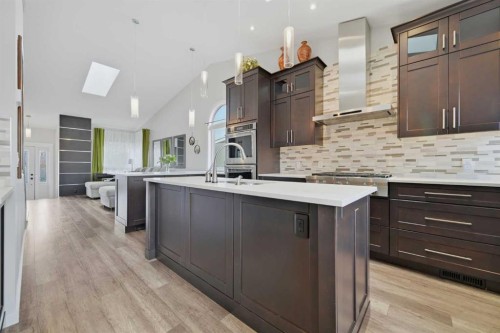 38 Sandpiper Way Nw, Calgary, AB - Indoor Photo Showing Kitchen With Upgraded Kitchen