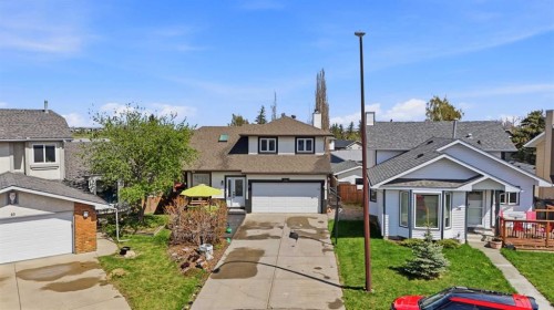 38 Sandpiper Way Nw, Calgary, AB - Outdoor