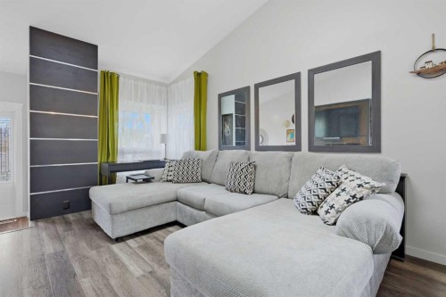 38 Sandpiper Way Nw, Calgary, AB - Indoor