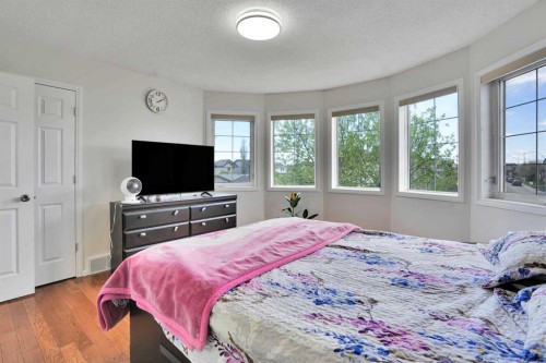 143 Taralea Gardens Ne, Calgary, AB - Indoor Photo Showing Bedroom