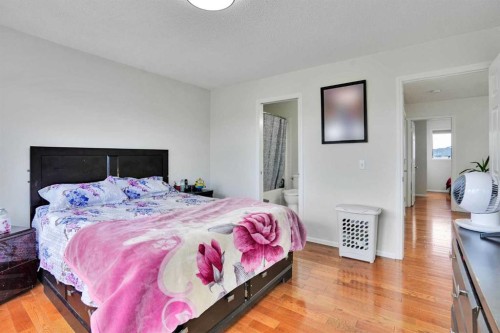 143 Taralea Gardens Ne, Calgary, AB - Indoor Photo Showing Bedroom