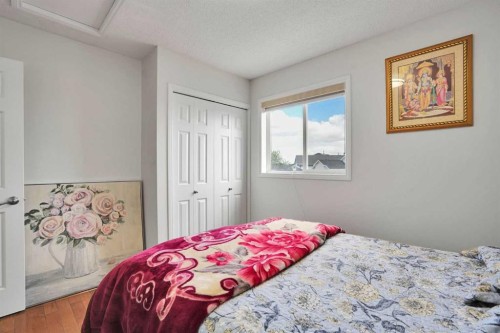 143 Taralea Gardens Ne, Calgary, AB - Indoor Photo Showing Bedroom