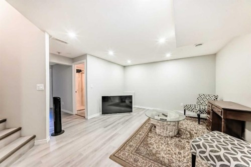 199 Savanna Parade Ne, Calgary, AB - Indoor