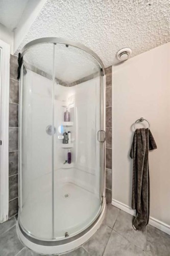 199 Savanna Parade Ne, Calgary, AB - Indoor Photo Showing Bathroom
