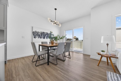 1090 Bayview Crescent, Airdrie, AB - Indoor Photo Showing Dining Room