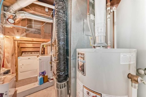 262 Covewood Park Ne, Calgary, AB - Indoor Photo Showing Laundry Room