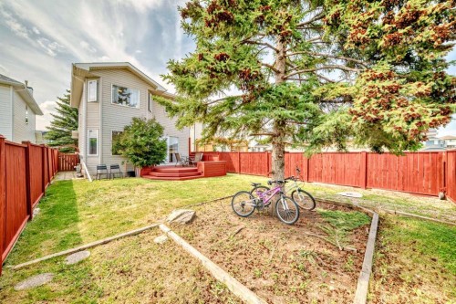 262 Covewood Park Ne, Calgary, AB - Outdoor