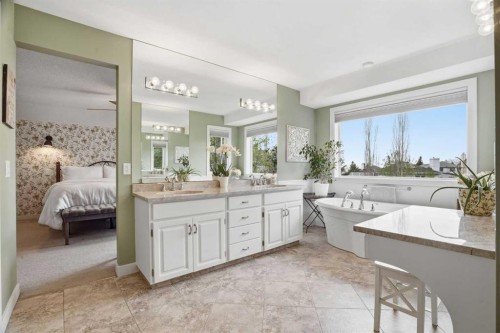 19 Hawkside Close Nw, Calgary, AB - Indoor Photo Showing Bathroom