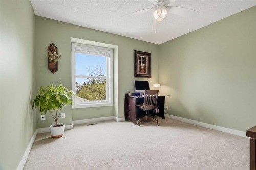 19 Hawkside Close Nw, Calgary, AB - Indoor Photo Showing Other Room