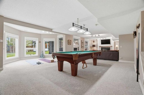 19 Hawkside Close Nw, Calgary, AB - Indoor Photo Showing Other Room