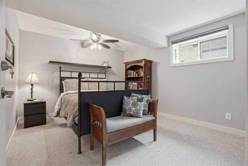 19 Hawkside Close Nw, Calgary, AB - Indoor Photo Showing Bedroom