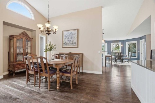 19 Hawkside Close Nw, Calgary, AB - Indoor Photo Showing Dining Room