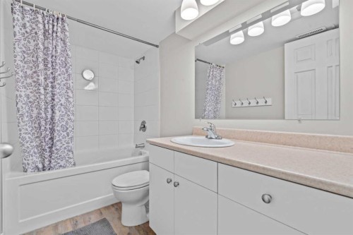 232 Ranchview Place Nw, Calgary, AB - Indoor Photo Showing Bathroom