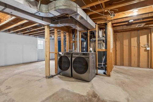 416 Thornhill Place Nw, Calgary, AB - Indoor