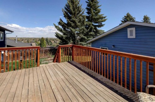 460 Parkridge Crescent Se, Calgary, AB - Outdoor With Deck Patio Veranda With Exterior