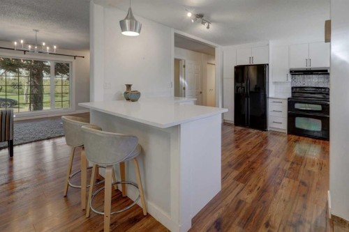 460 Parkridge Crescent Se, Calgary, AB - Indoor Photo Showing Other Room