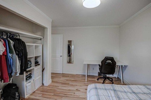 8116 33 Avenue Nw, Calgary, AB - Indoor