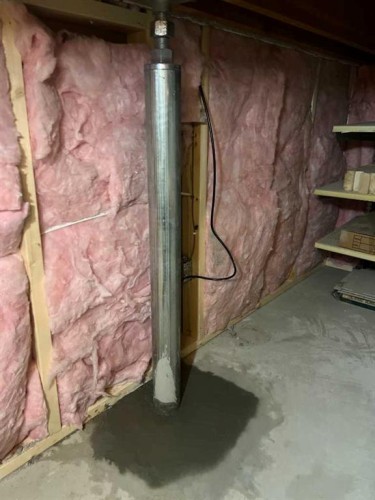 8116 33 Avenue Nw, Calgary, AB - Indoor Photo Showing Basement