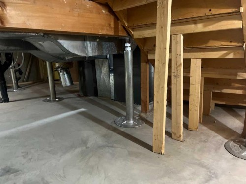 8116 33 Avenue Nw, Calgary, AB - Indoor Photo Showing Other Room