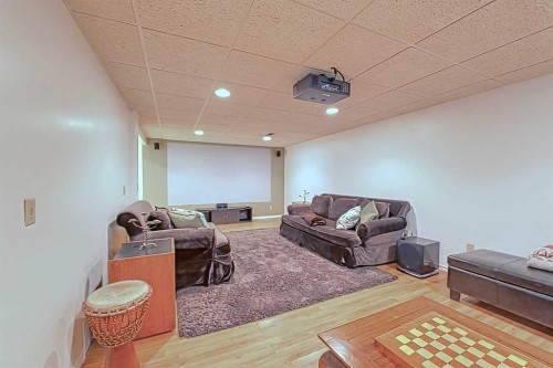 5940 Dalkeith Hill Nw, Calgary, AB - Indoor