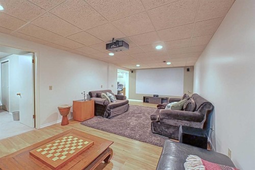 5940 Dalkeith Hill Nw, Calgary, AB - Indoor