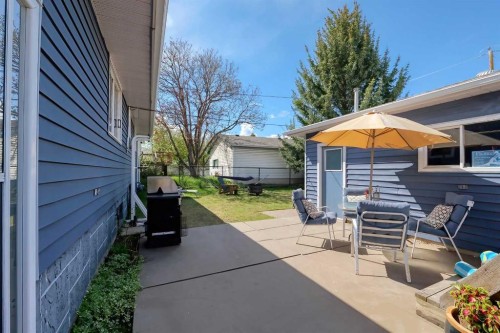 5940 Dalkeith Hill Nw, Calgary, AB - Outdoor