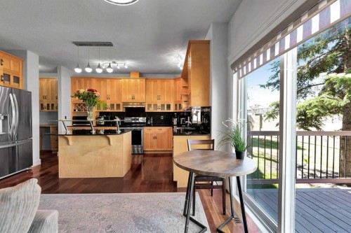 69-39 Strathlea Common Sw, Calgary, AB - Indoor