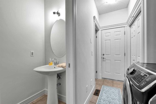 69-39 Strathlea Common Sw, Calgary, AB - Indoor Photo Showing Other Room