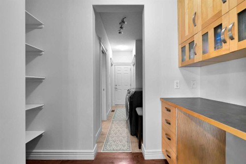 69-39 Strathlea Common Sw, Calgary, AB - Indoor