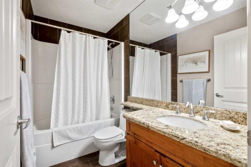611 Montgomery Close Se, High River, AB - Indoor Photo Showing Bathroom