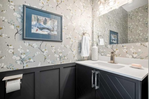 611 Montgomery Close Se, High River, AB - Indoor Photo Showing Bathroom