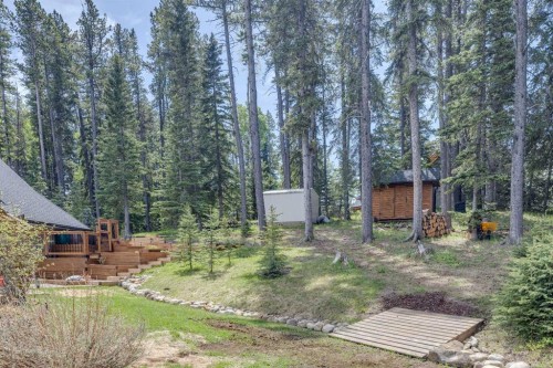 4 Highlands Place, Bragg Creek, AB - Outdoor