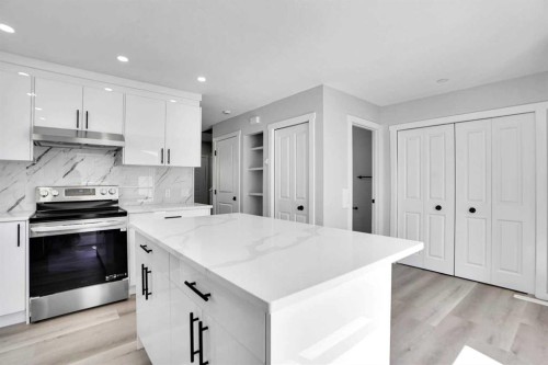 51 Martinridge Grove Ne, Calgary, AB - Indoor Photo Showing Kitchen
