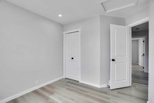 51 Martinridge Grove Ne, Calgary, AB - Indoor Photo Showing Other Room