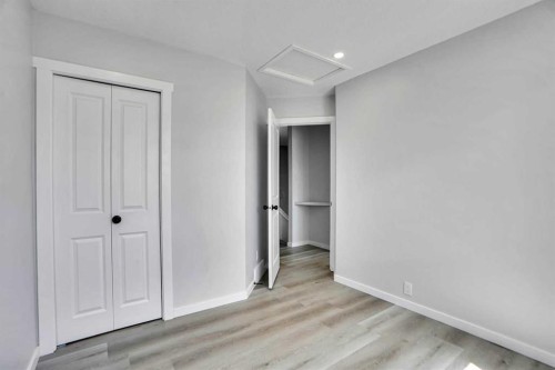 51 Martinridge Grove Ne, Calgary, AB - Indoor Photo Showing Other Room
