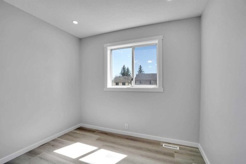 51 Martinridge Grove Ne, Calgary, AB - Indoor Photo Showing Other Room