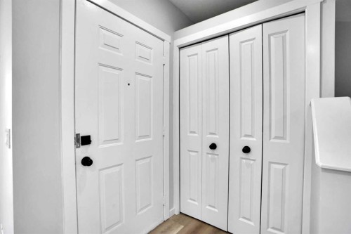 51 Martinridge Grove Ne, Calgary, AB - Indoor Photo Showing Other Room