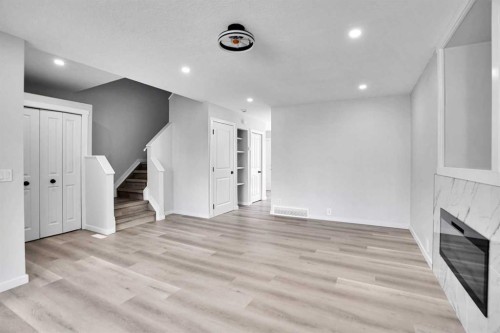 51 Martinridge Grove Ne, Calgary, AB - Indoor Photo Showing Other Room