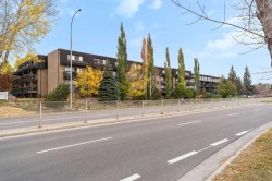 39-3519 49 Street NW Calgary, AB T3A 2C7