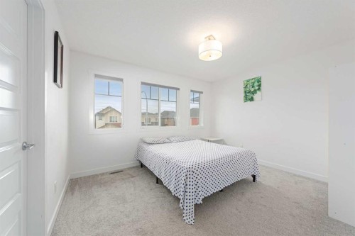 70 Saddlestone Green Ne, Calgary, AB - Indoor Photo Showing Bedroom