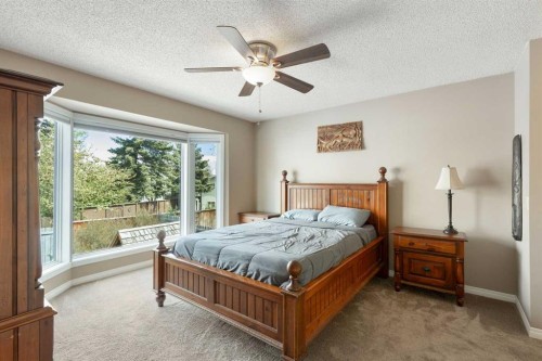 44 Scenic Cove Circle Nw, Calgary, AB - Indoor Photo Showing Bedroom