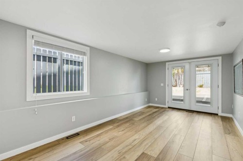 44 Scenic Cove Circle Nw, Calgary, AB - Indoor Photo Showing Other Room